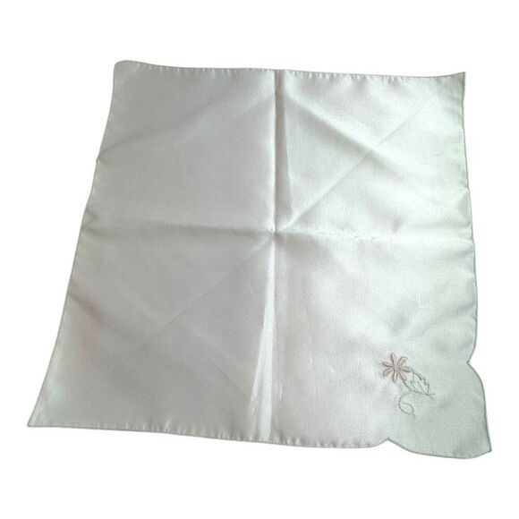 Vintage Set Of 8 White Embroidered Floral Cloth Napkins 17" Elegant Table Decor - Picture 4 of 9